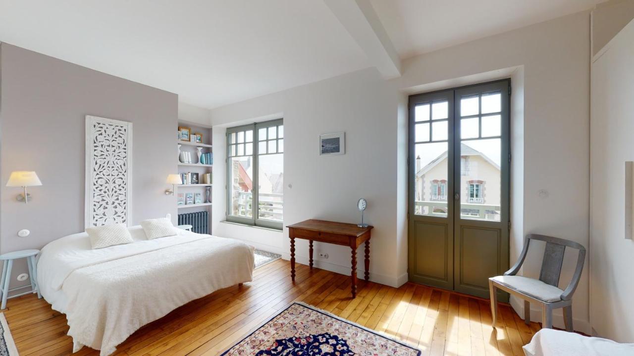 Les roches Grises, Luxueuse villa face mer, 4étoiles, SPA et jardin panoramique, société La Clef Decamp Granville Extérieur photo