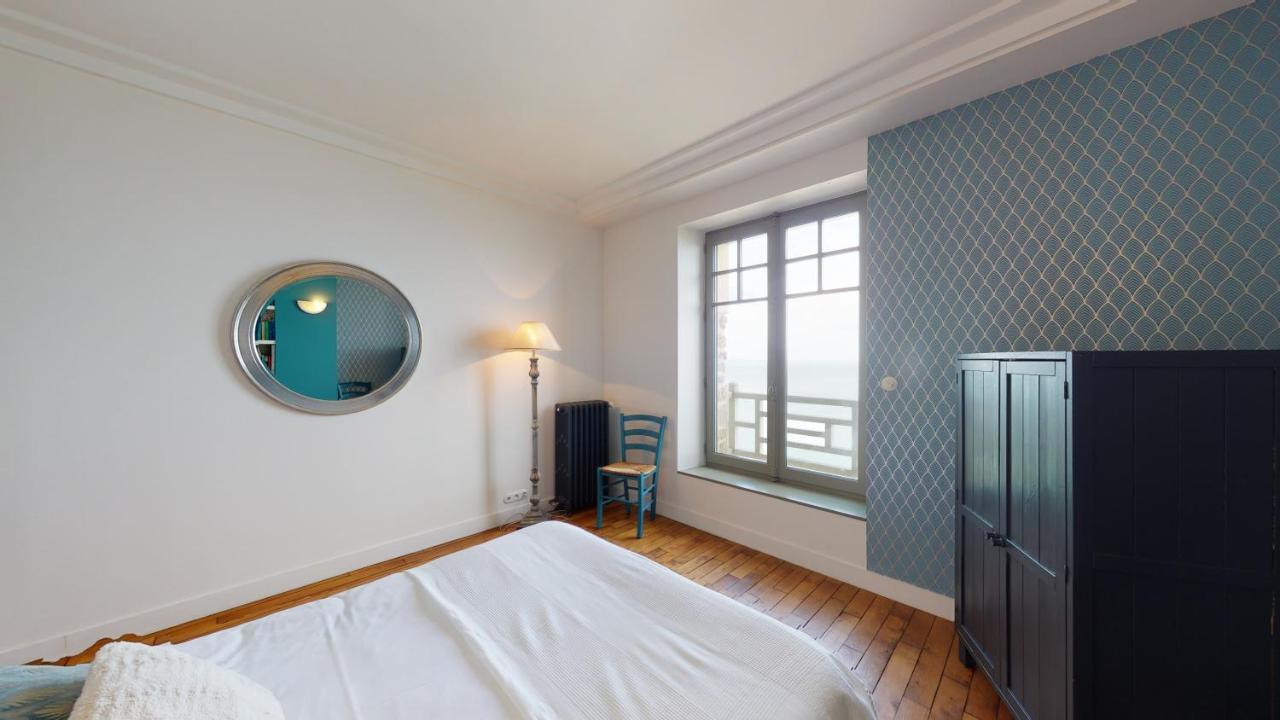Les roches Grises, Luxueuse villa face mer, 4étoiles, SPA et jardin panoramique, société La Clef Decamp Granville Extérieur photo