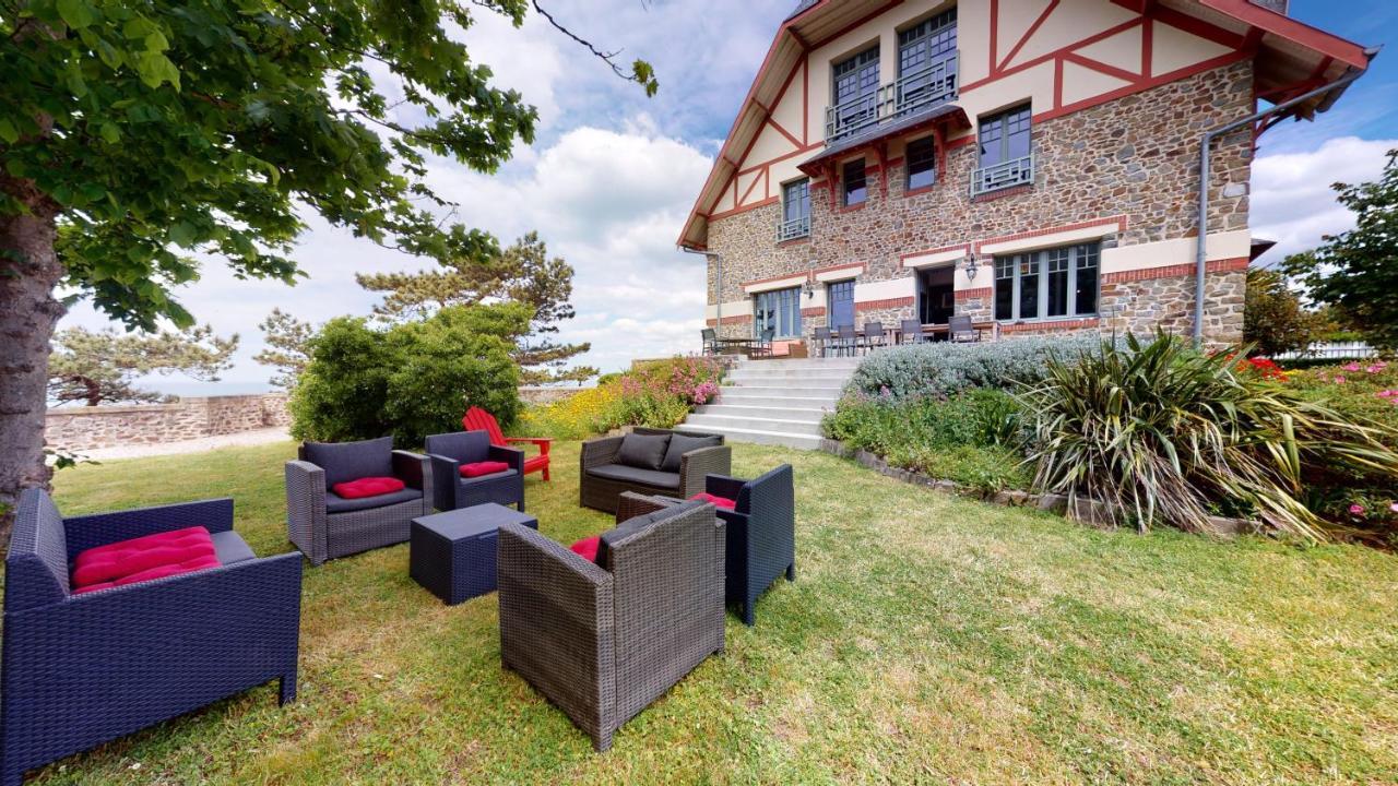 Les roches Grises, Luxueuse villa face mer, 4étoiles, SPA et jardin panoramique, société La Clef Decamp Granville Extérieur photo