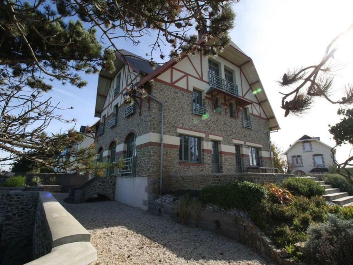 Les roches Grises, Luxueuse villa face mer, 4étoiles, SPA et jardin panoramique, société La Clef Decamp Granville Extérieur photo