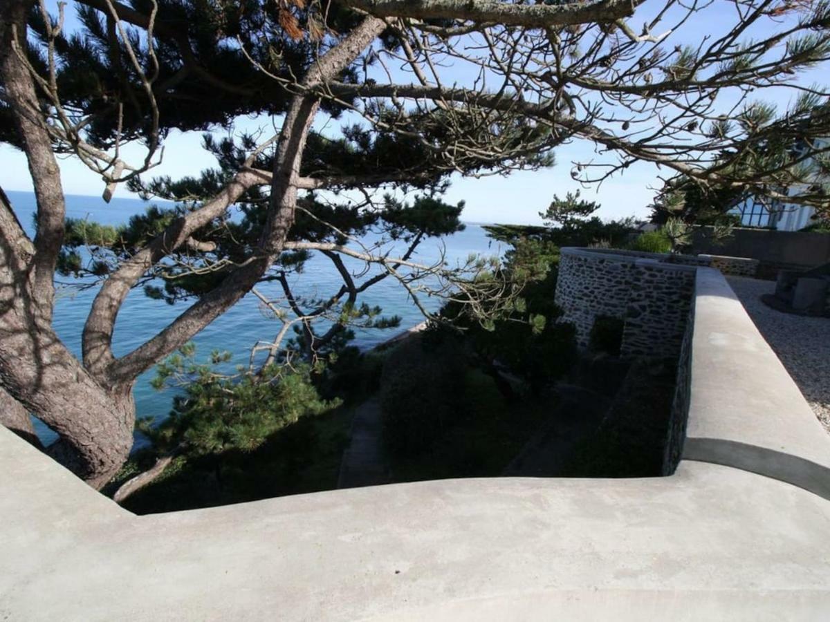 Les roches Grises, Luxueuse villa face mer, 4étoiles, SPA et jardin panoramique, société La Clef Decamp Granville Extérieur photo